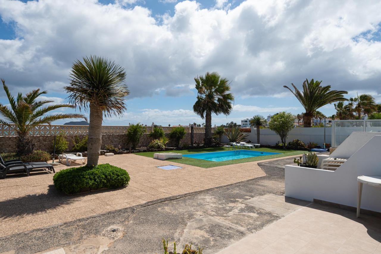 Homeforguest Apartment With Pool And Terrace 1 Min From The Beach Corralejo Exterior photo