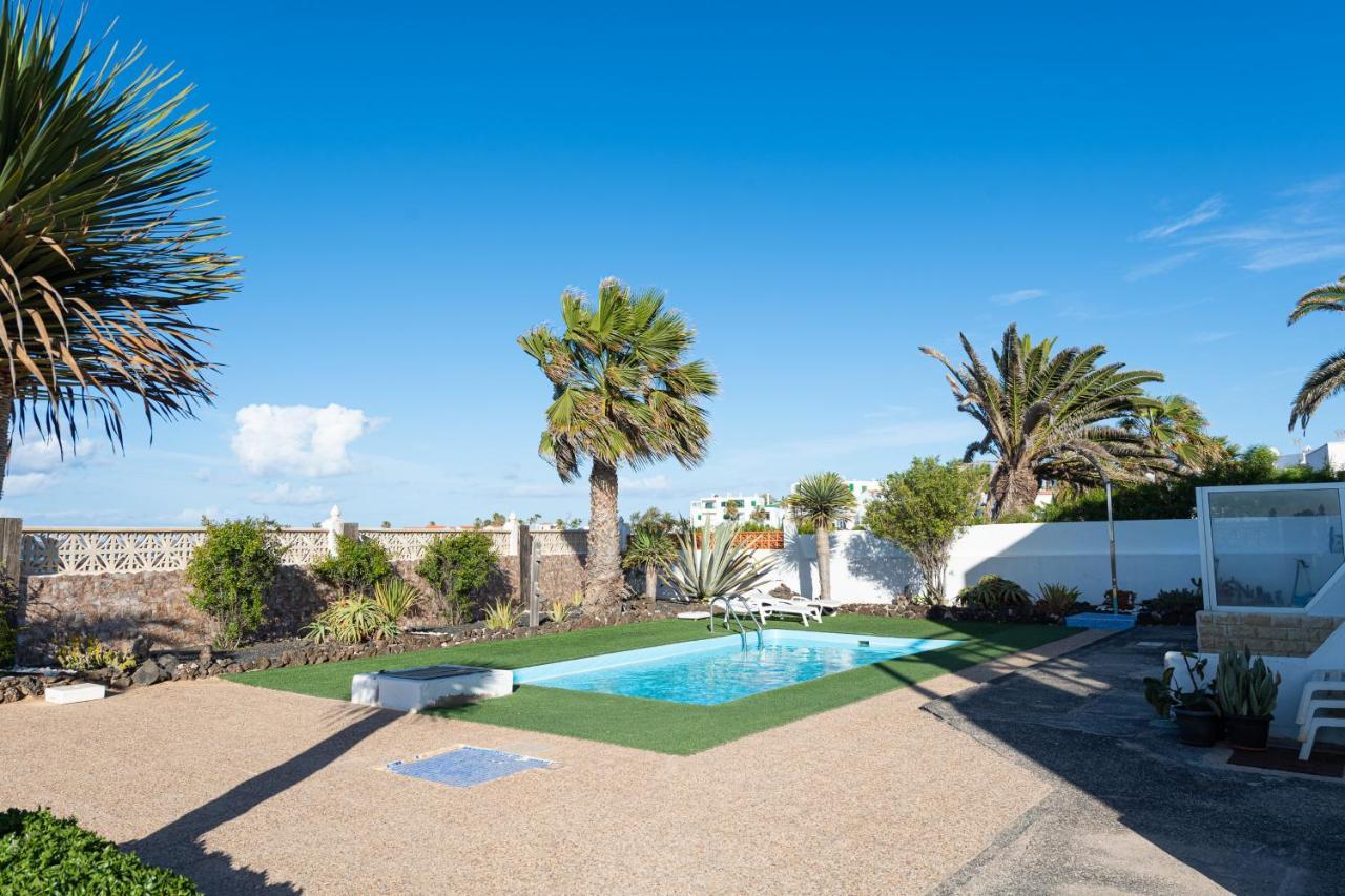 Homeforguest Apartment With Pool And Terrace 1 Min From The Beach Corralejo Exterior photo